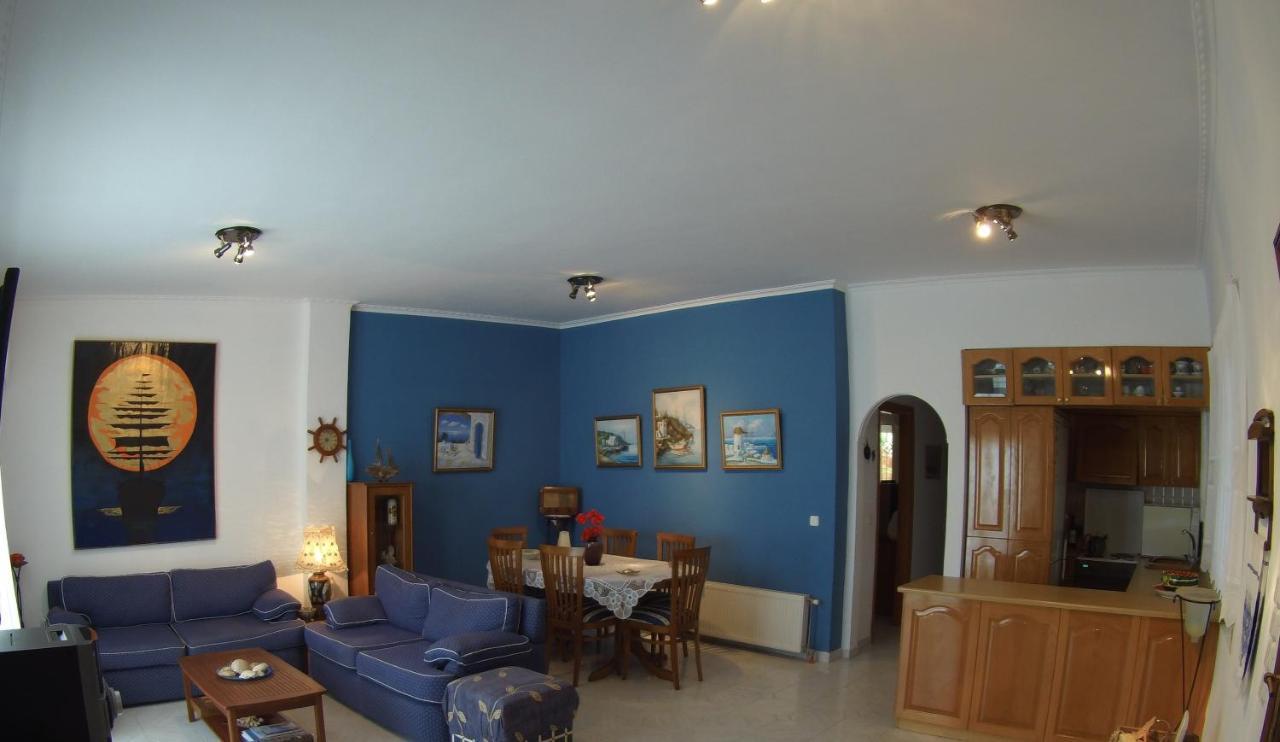 Blue & White Maisonette Over The Sea Near Sounio Cap Cap Sounion Extérieur photo